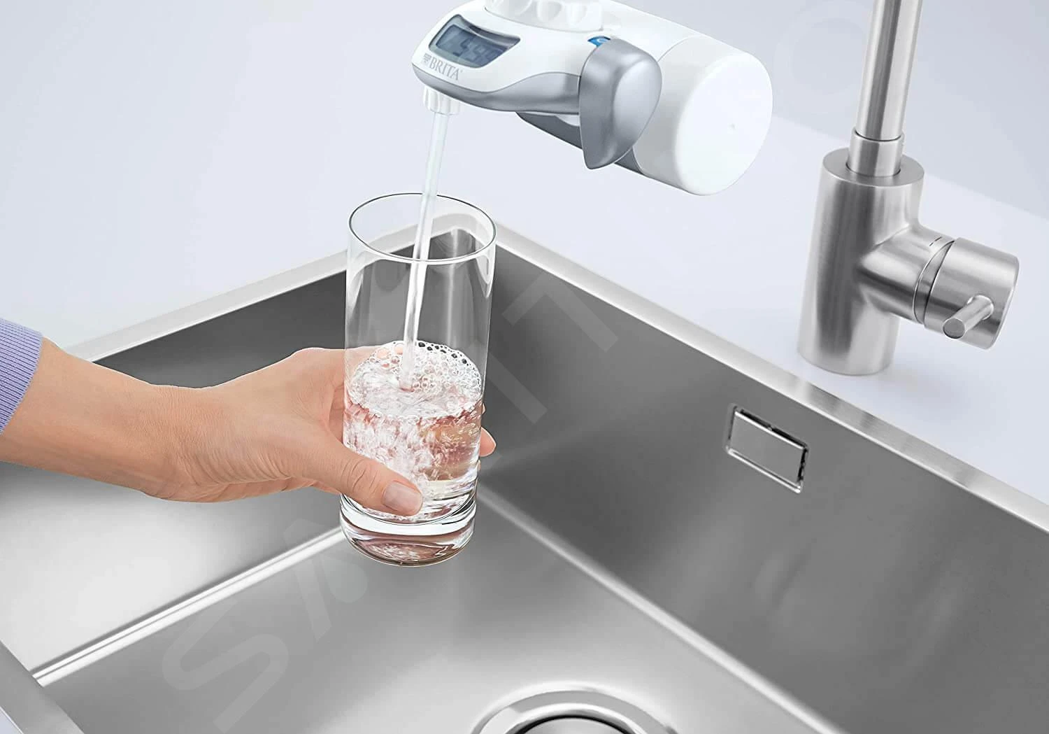 Brita On Tap - Cabezal De Filtración Para Grifos De Cocina, Blanco 1037405 9 Brita On Tap - Cabezal De Filtración Para Grifos De Cocina, Blanco 1037405 - Imagen 7