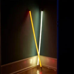Hay Lámpara Fluorescente Neon Tube 150 Cm -Grohe Shop Neon tube miljo 2 f4c49b57de