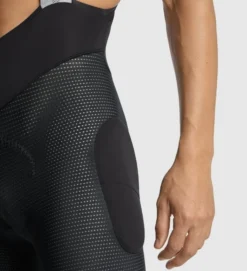 ASSOS Culotte Corto Interior Trail Tactica Liner Bib Shorts HP T3 Torpedo Grey -Grohe Shop assos culotte corto interior trail tactica liner bib shorts hp t3 torpedo grey 6