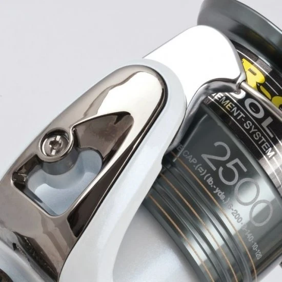 Shimano Stradic Spinning 2500 GTM RC 5 Shimano Stradic Spinning 2500 GTM RC - Imagen 3